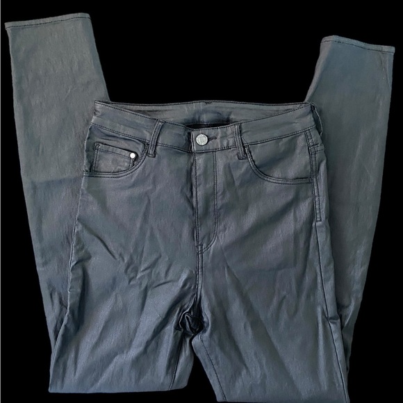 Coated black high waisted jeans - Picture 2 of 5